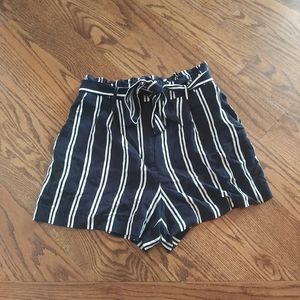 H&M Striped Navy And White Paper Bag Shorts